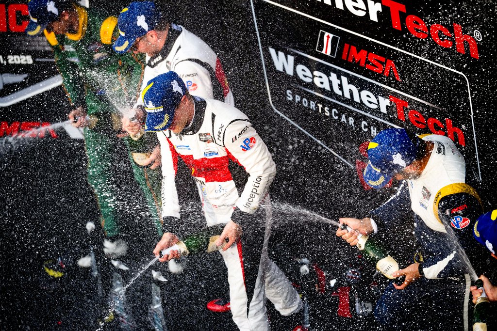 Frederik Schandorff sikrede overlegen sejr på Indianapolis
(Foto: Inception Racing)